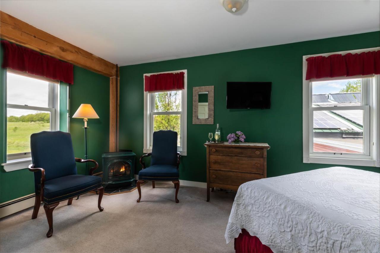 Maple Hill Farm Inn Огаста Экстерьер фото