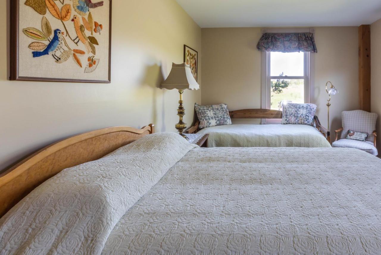 Maple Hill Farm Inn Огаста Экстерьер фото