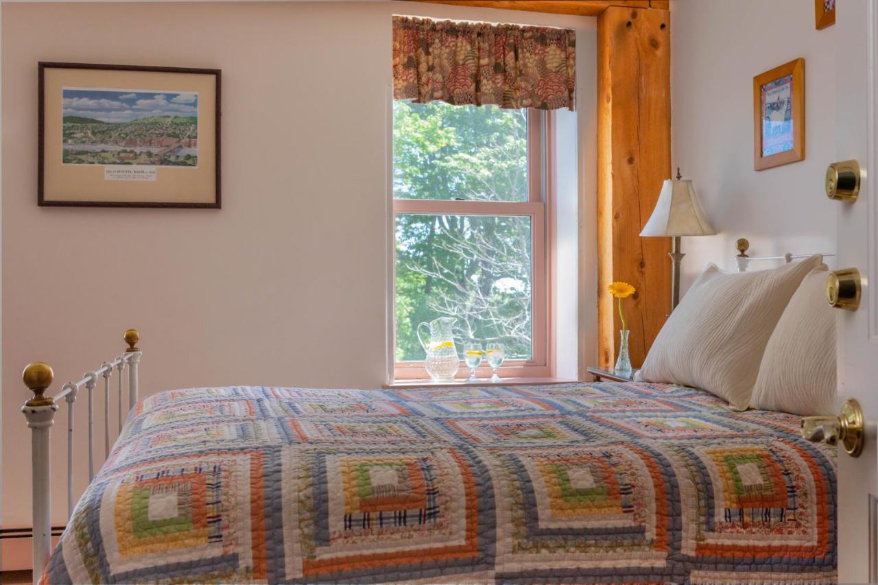 Maple Hill Farm Inn Огаста Экстерьер фото