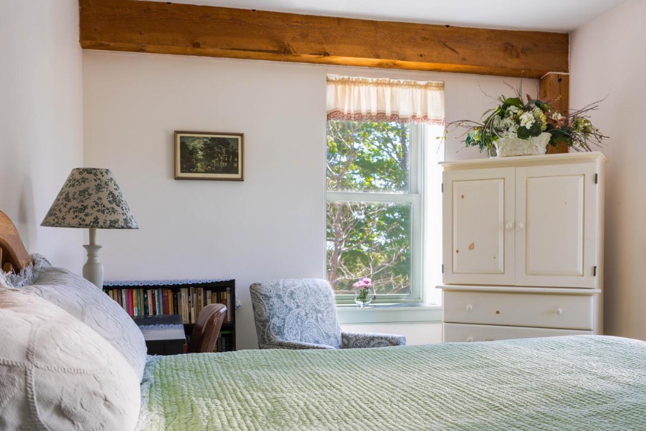 Maple Hill Farm Inn Огаста Экстерьер фото